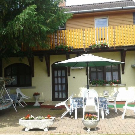 Sarkadi Apartman Hajdúszoboszló Exterior foto