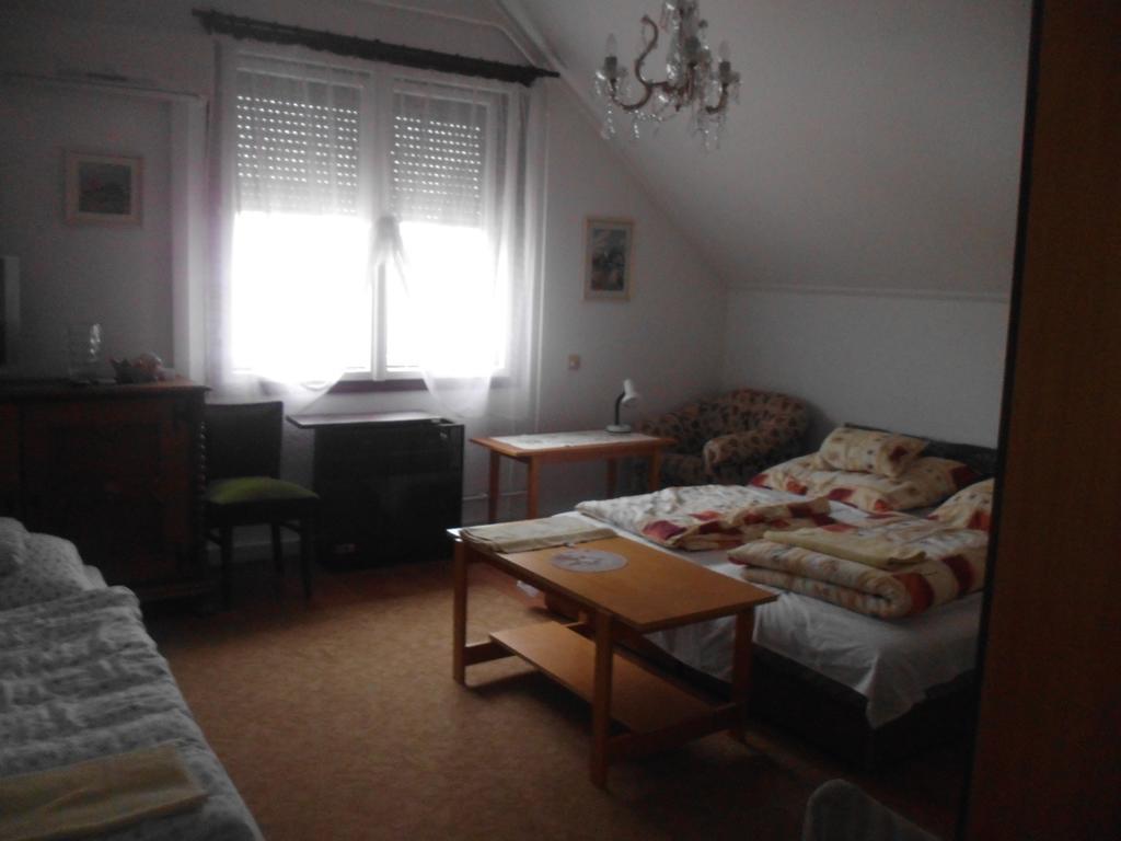Sarkadi Apartman Hajdúszoboszló Exterior foto