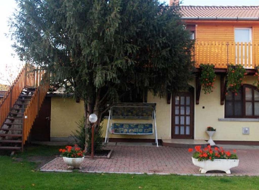 Sarkadi Apartman Hajdúszoboszló Exterior foto